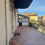 Villa Propriete Xxl 320 M2-10 A 16 Pers- Piscine *