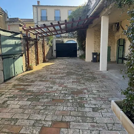 Villa Propriete Xxl 320 M2-10 A 16 Pers- Piscine Roujan