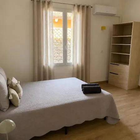 Propriete Xxl 320 M2-10 A 16 Pers- Piscine Villa Roujan