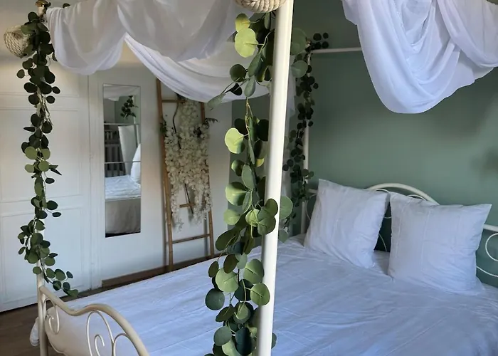 Maison Bourgeoise Aux Volumes Xxl *